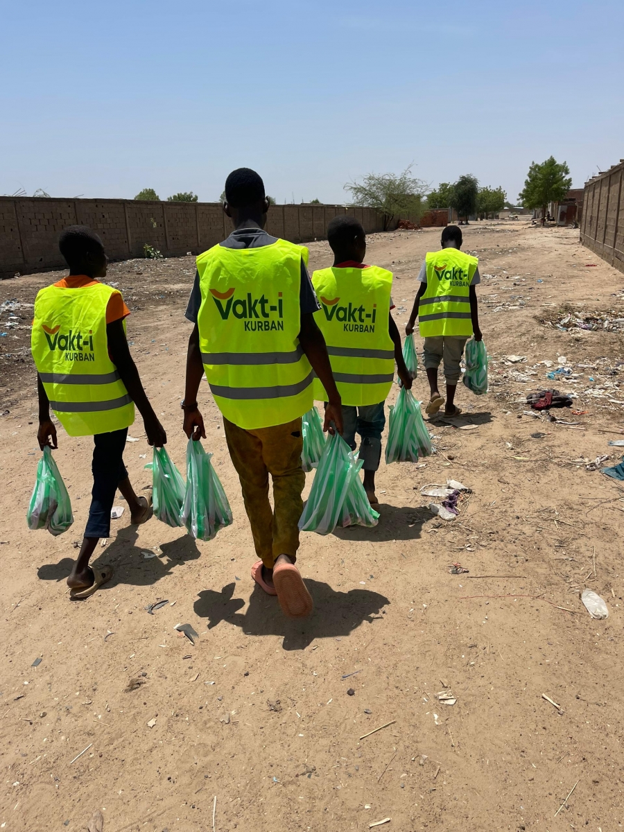 Kurban Eti Dağıtımlarımız